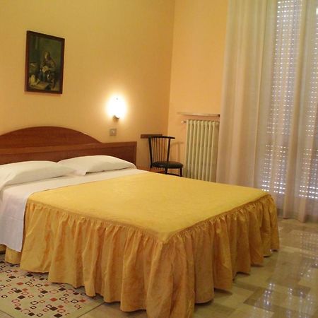 Hotel Capri Milán Exteriér fotografie